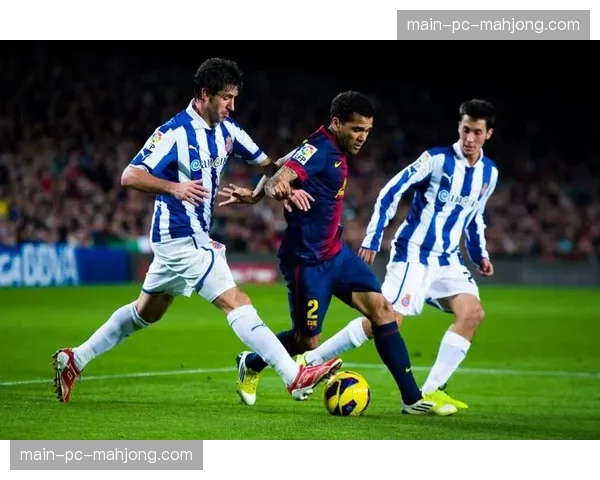 数据前瞻:赫罗纳主场迎战皇家社会,两队近况迥异。 数据前瞻:赫罗纳主场迎战皇家社会,两队近况迥异。